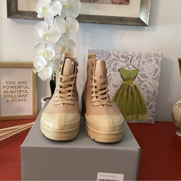 Everlane Canvas Utility Boots - Picture 2 of 7